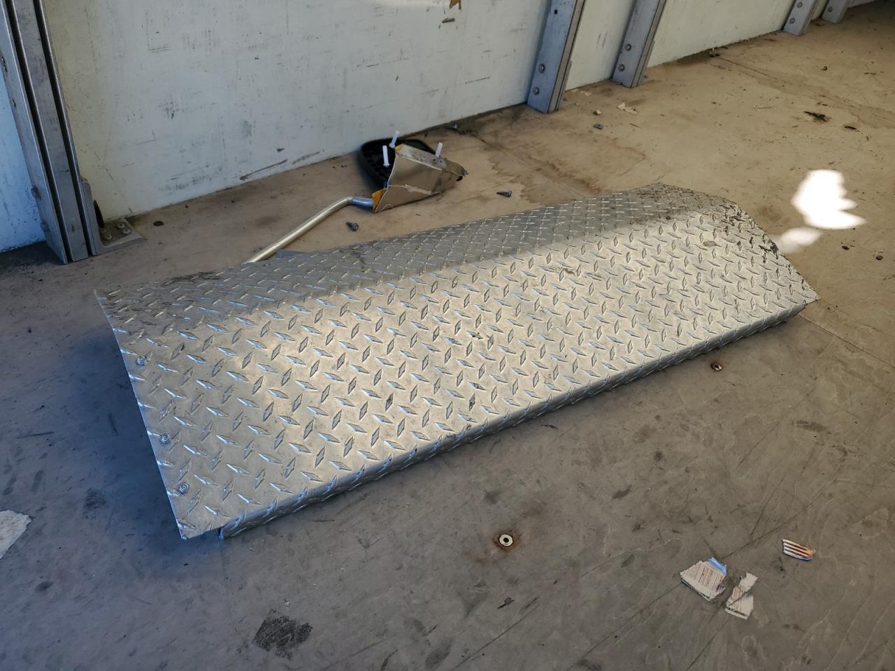 2023 Ford Econoline E350 Super Duty Cutaway Van VIN: 1FDWE3FN7PDD24335 Lot: 81634735