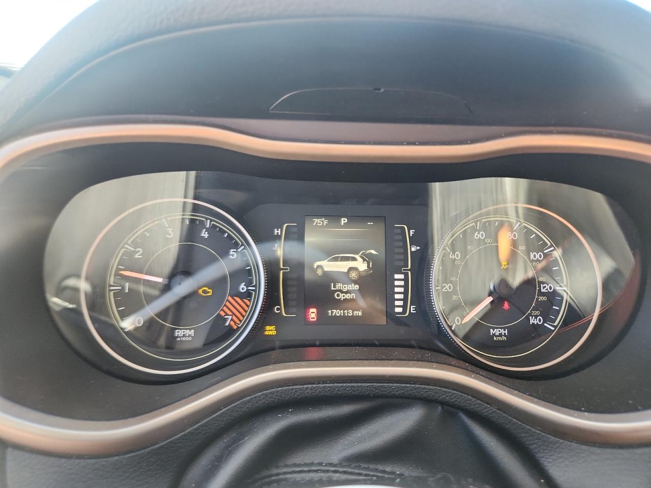 2014 Jeep Cherokee Latitude VIN: 1C4PJMCB9EW140973 Lot: 82594435