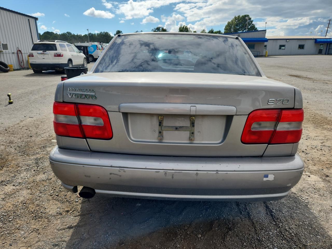 1998 Volvo S70 VIN: YV1LS5582W1553877 Lot: 84753845