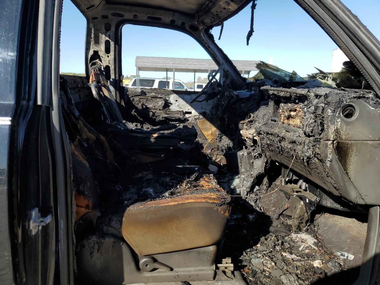 2005 Chevrolet Silverado K1500 VIN: 1GCEK14TX5Z161744 Lot: 89512635