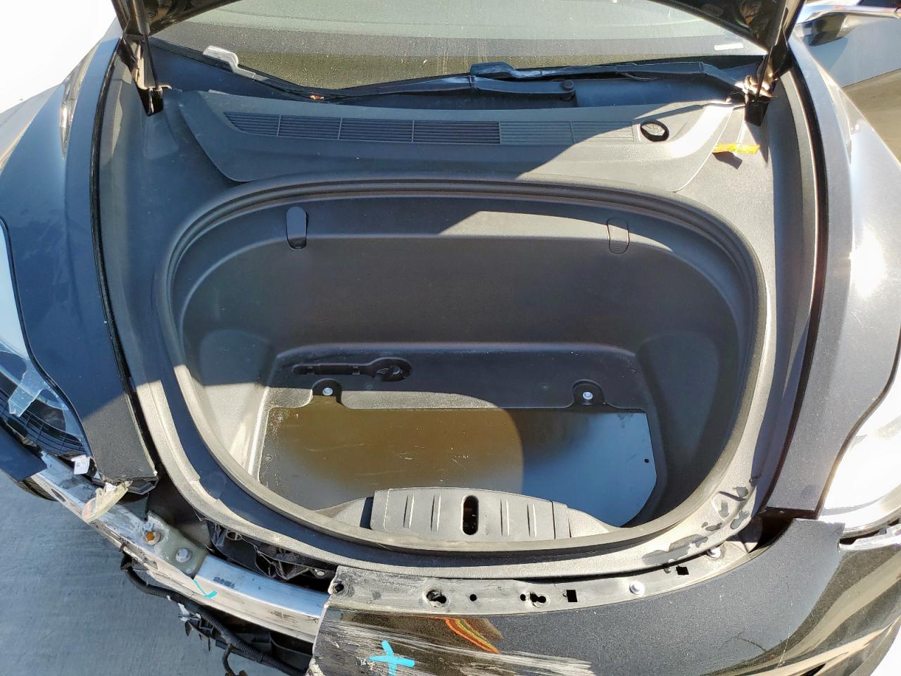 2018 Tesla Model 3 VIN: 5YJ3E1EB4JF170055 Lot: 85122035