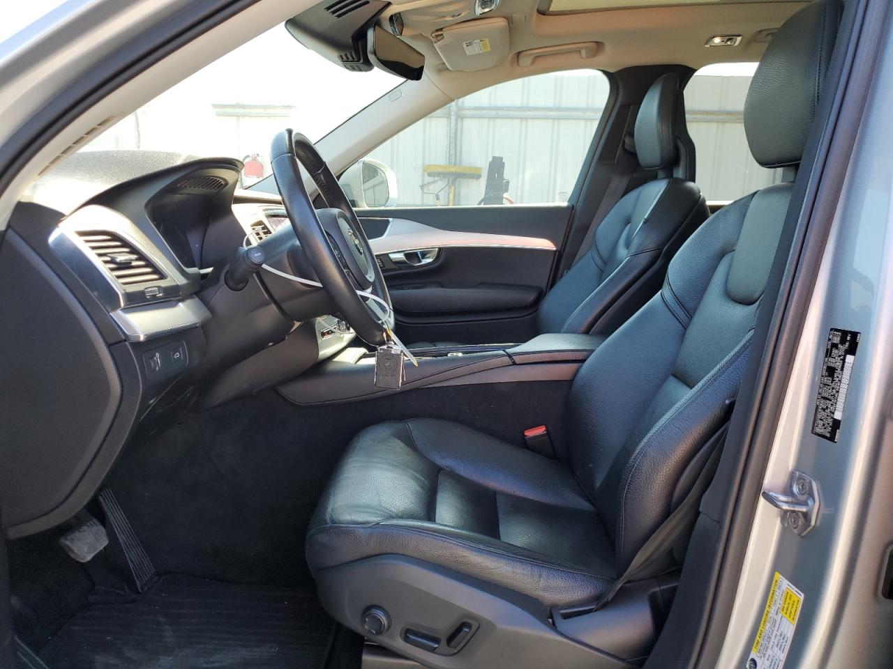 2016 Volvo Xc90 T6 VIN: YV4A22PK3G1016163 Lot: 85150735