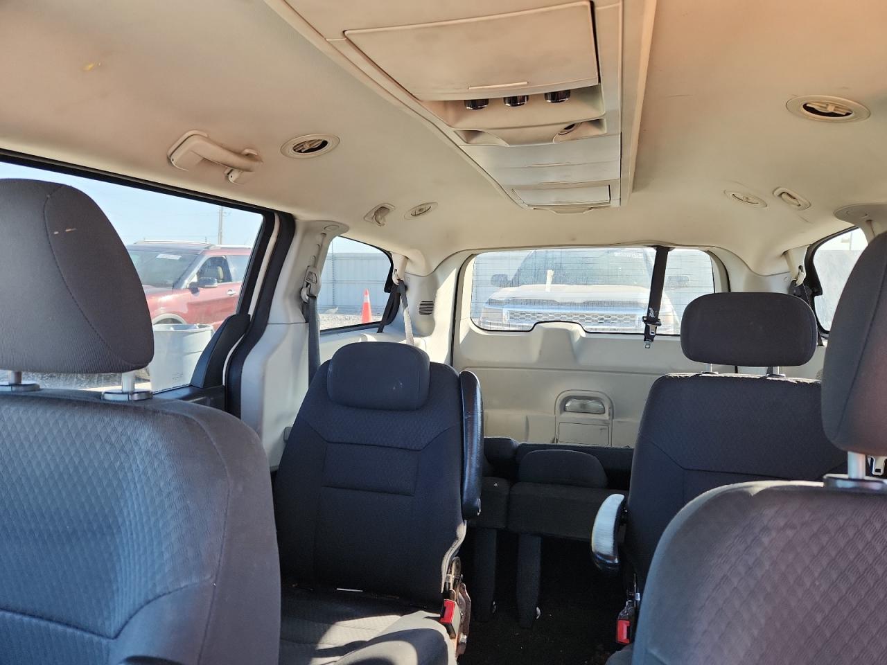 2010 Dodge Grand Caravan Sxt VIN: 2D4RN5D10AR202081 Lot: 89920235