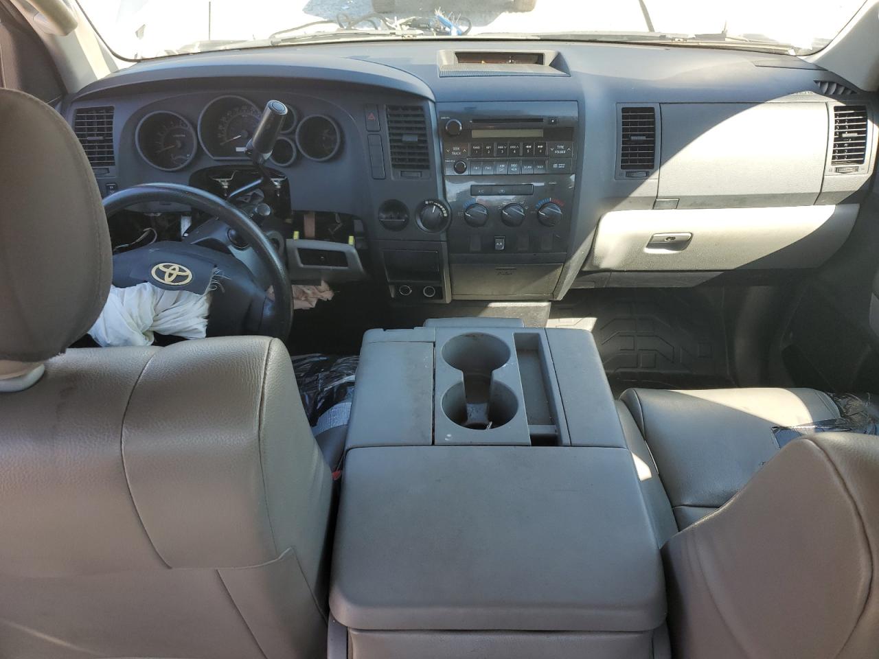 2010 Toyota Tundra Double Cab Sr5 VIN: 5TFRM5F17AX019811 Lot: 81928335