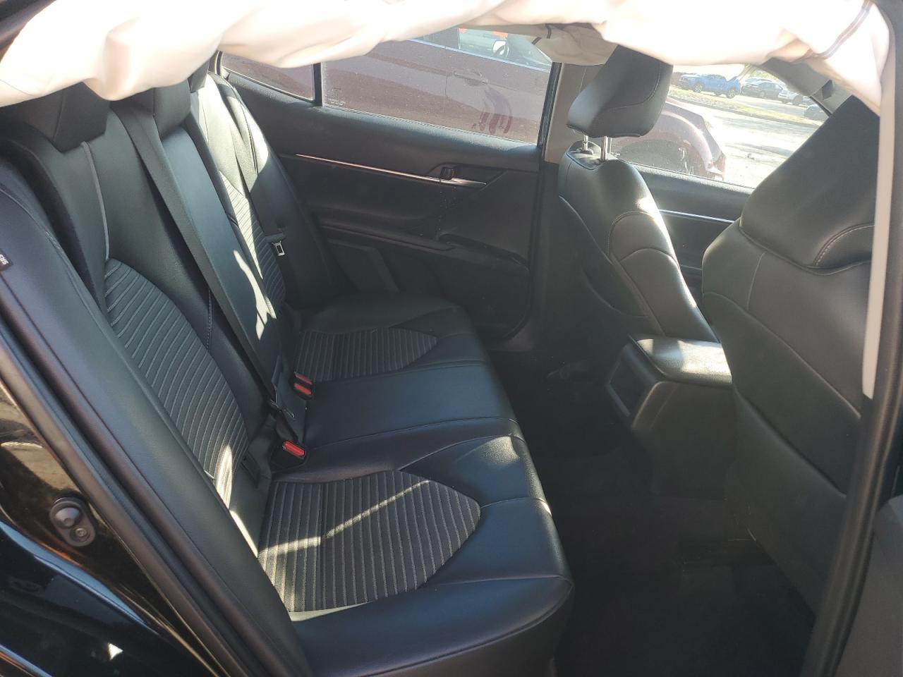 2019 Toyota Camry L VIN: 4T1B11HK3KU808142 Lot: 84701155