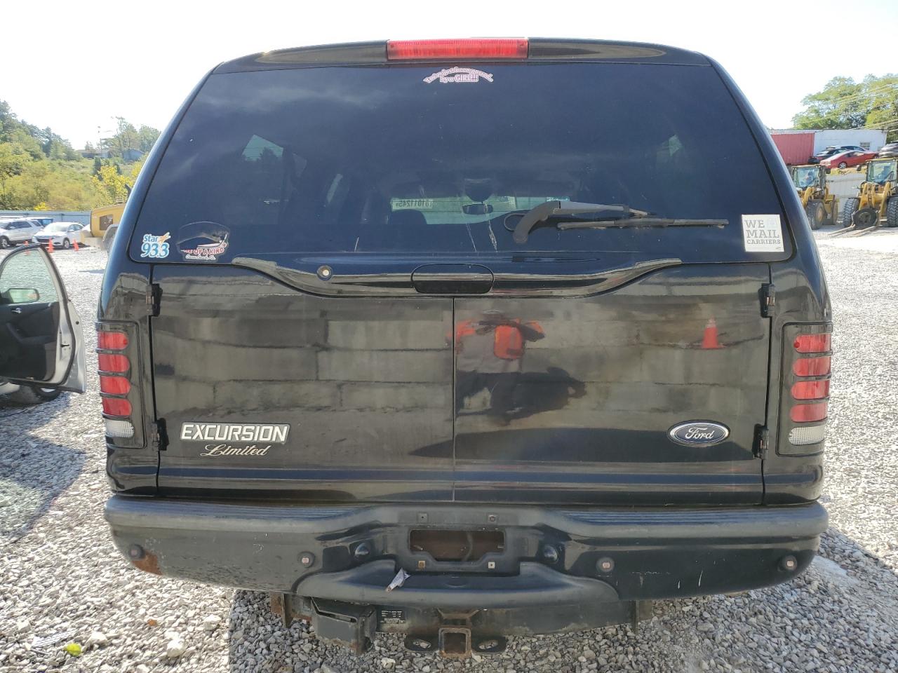 2003 Ford Excursion Limited VIN: 1FMNU43S63ED68040 Lot: 81011245