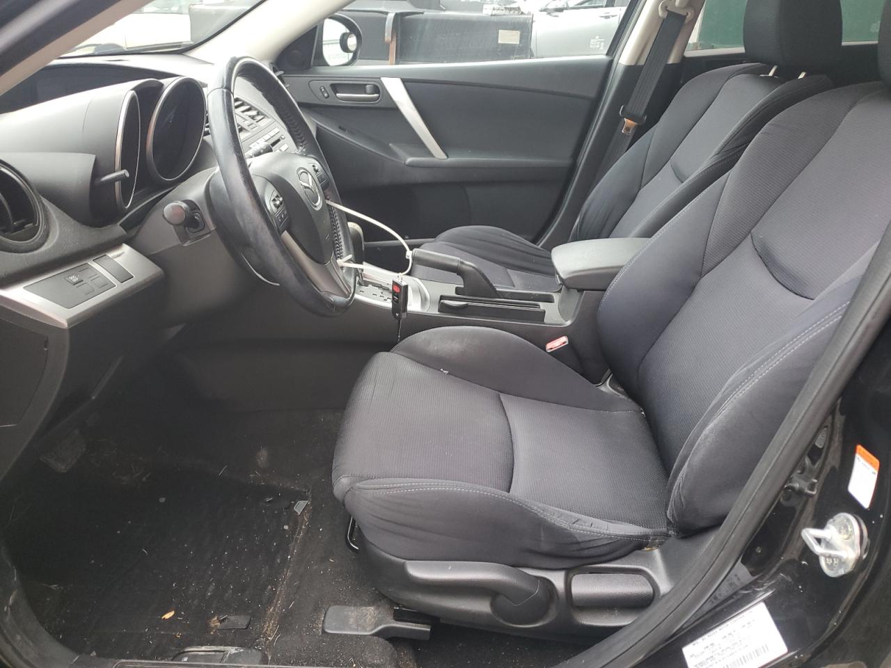 2010 Mazda 3 S VIN: JM1BL1H65A1142080 Lot: 82670285