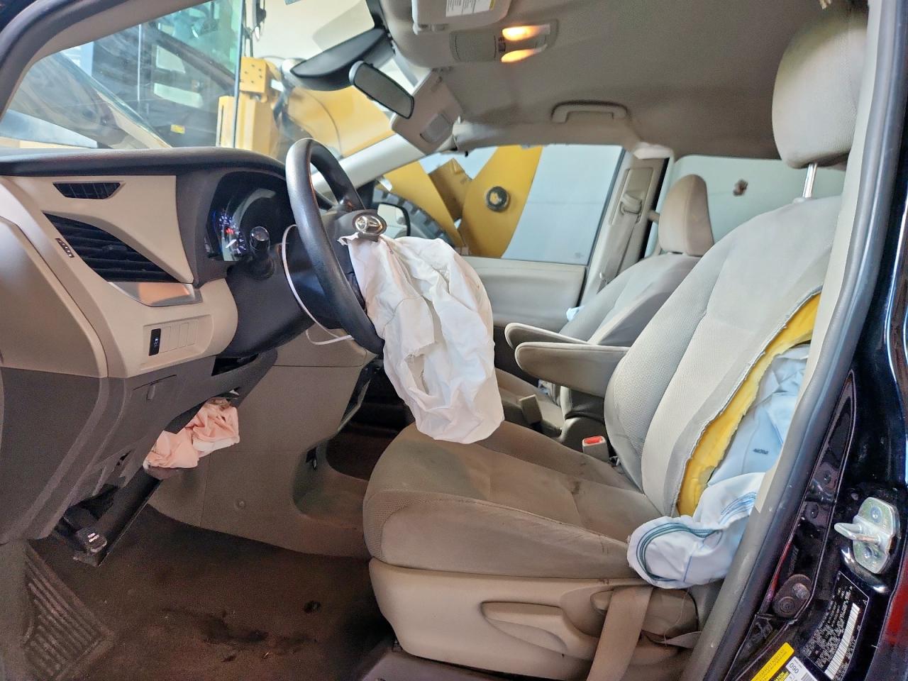 2018 Toyota Sienna L VIN: 5TDZZ3DC3JS954257 Lot: 85202715