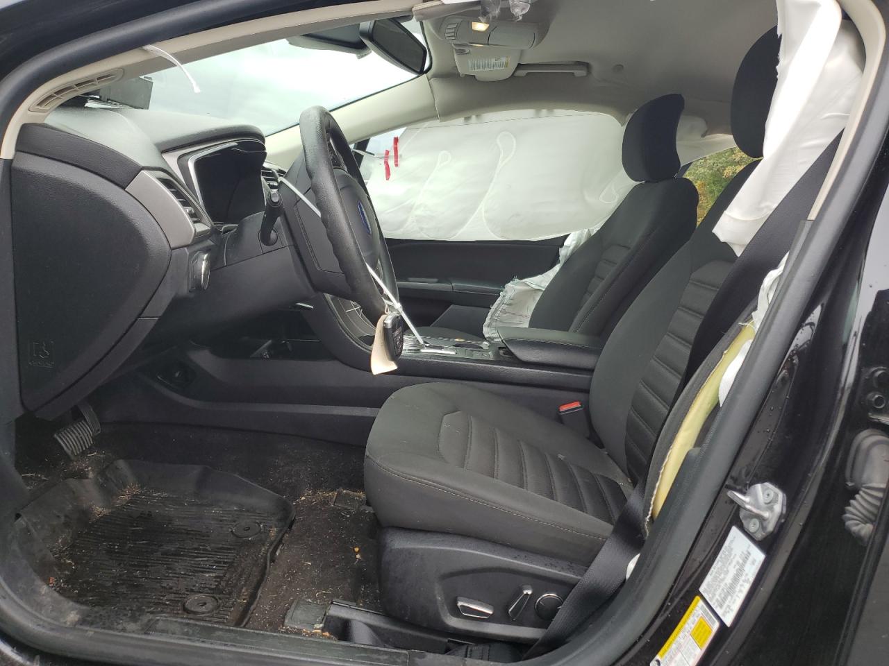 2019 Ford Fusion Se VIN: 3FA6P0LUXKR158018 Lot: 85835255