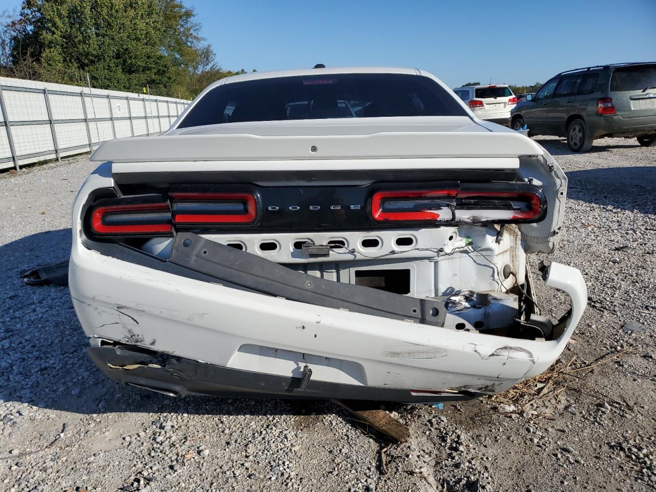 2018 Dodge Challenger Sxt VIN: 2C3CDZAG7JH321715 Lot: 85930925