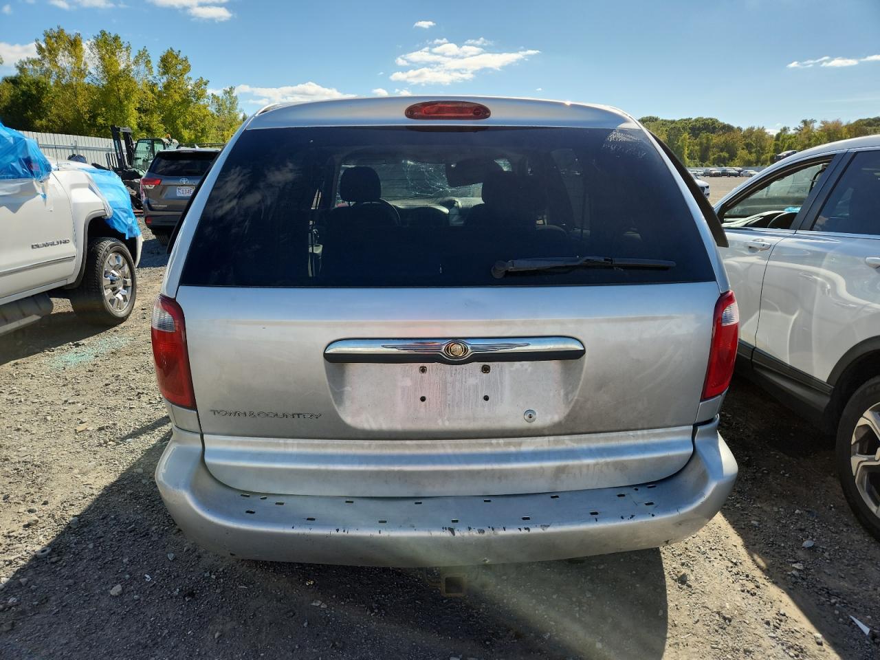 2006 Chrysler Town & Country VIN: 1A4GP45RX6B645044 Lot: 85144665