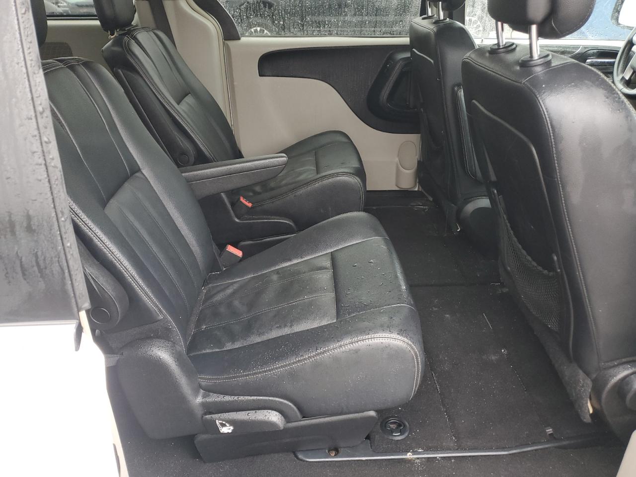 2016 Chrysler Town & Country Touring VIN: 2C4RC1BG5GR141659 Lot: 90141605