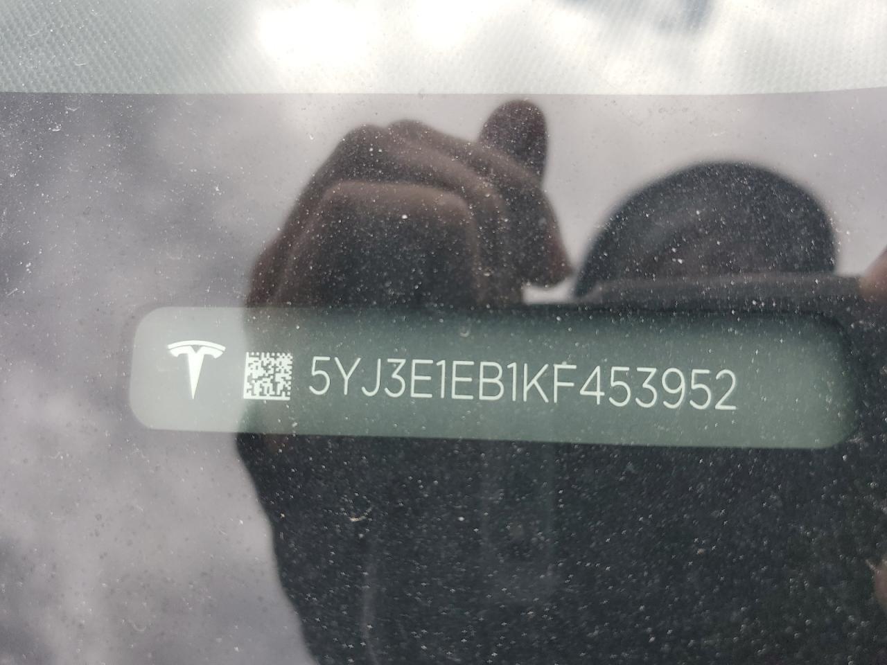 2019 Tesla Model 3 VIN: 5YJ3E1EB1KF453952 Lot: 89509375