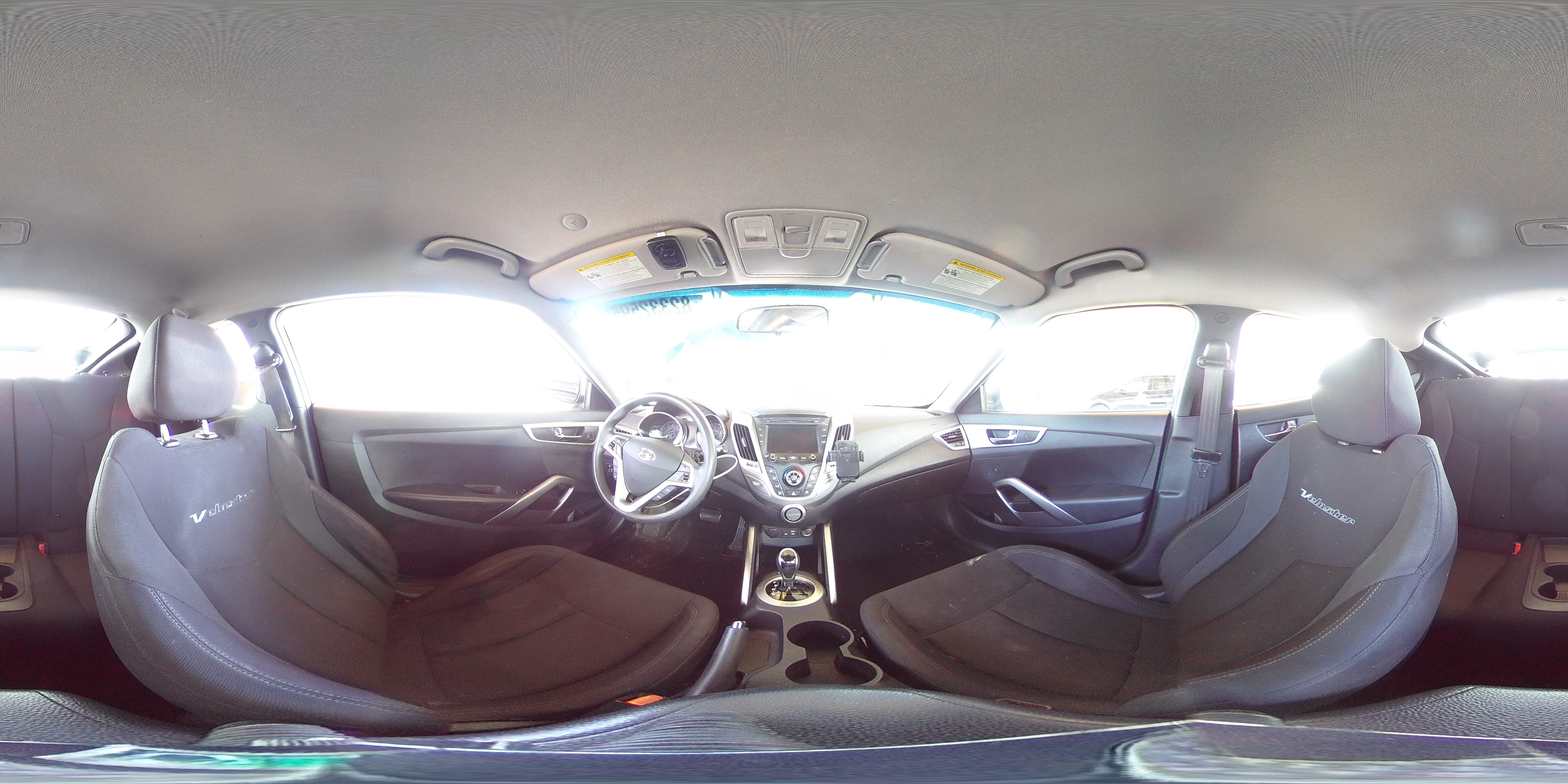 2016 Hyundai Veloster VIN: KMHTC6ADXGU293204 Lot: 82332595