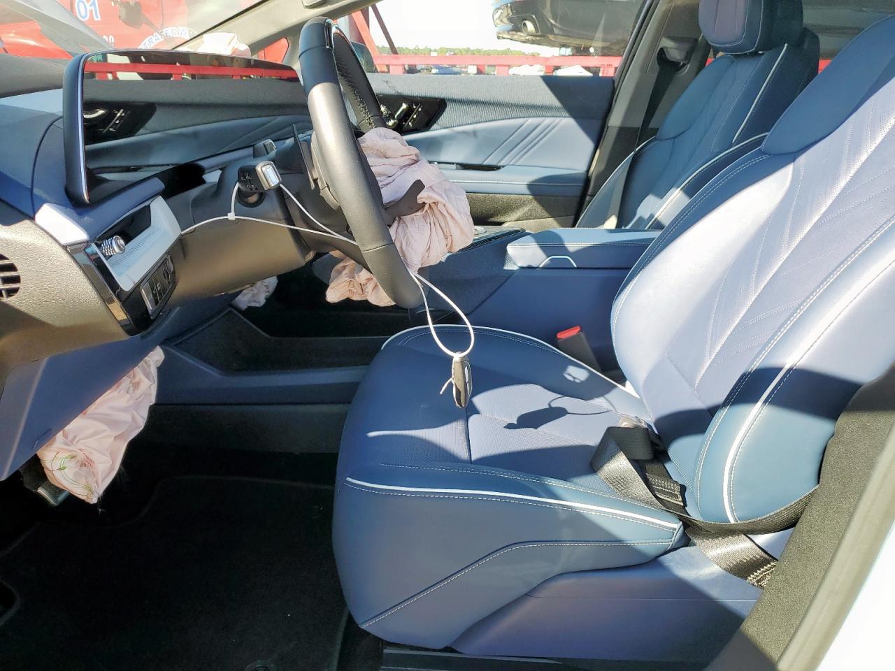 2025 Cadillac Optiq Sport VIN: 3GYK3GMR6SS213462 Lot: 90792805