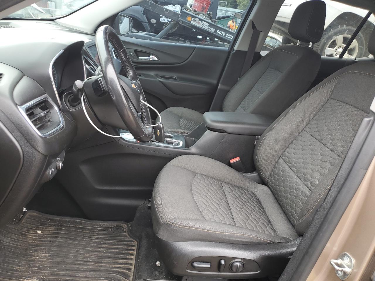 2019 Chevrolet Equinox Lt VIN: 2GNAXKEV2K6139919 Lot: 83801795