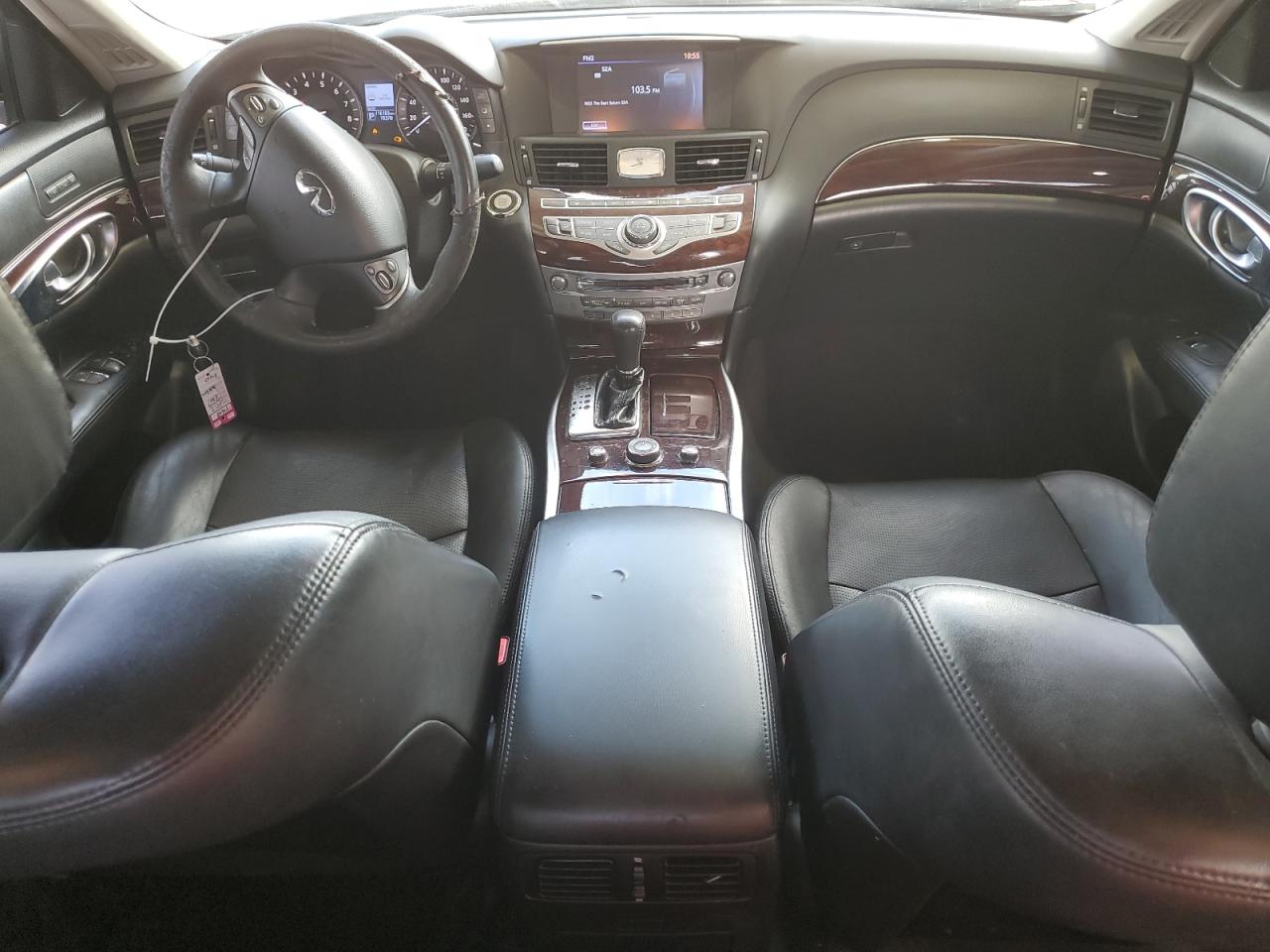 2017 Infiniti Q70 3.7 VIN: JN1BY1APXHM740990 Lot: 84582705
