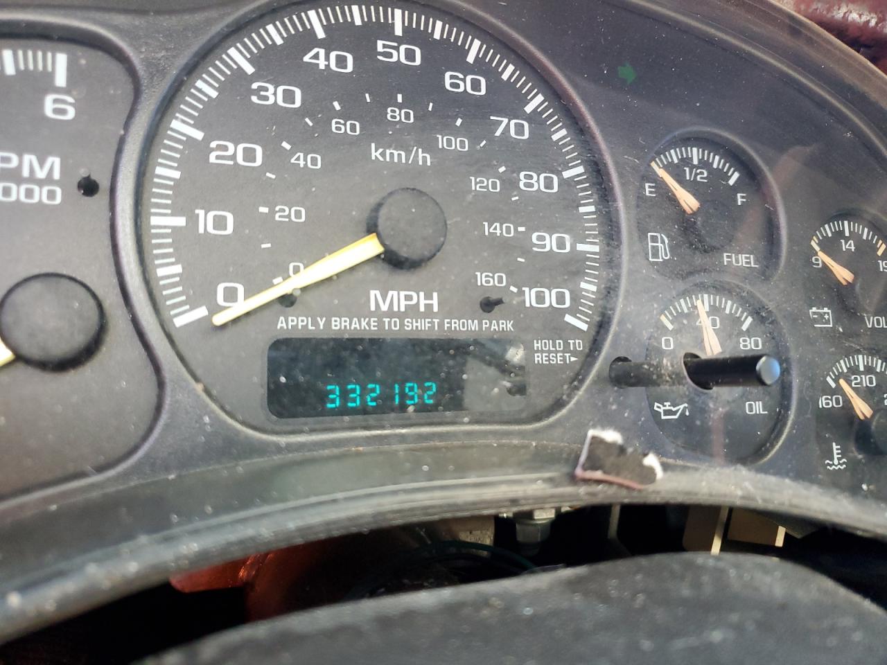 2000 GMC Yukon VIN: 1GKEK13T5YJ105705 Lot: 86667965