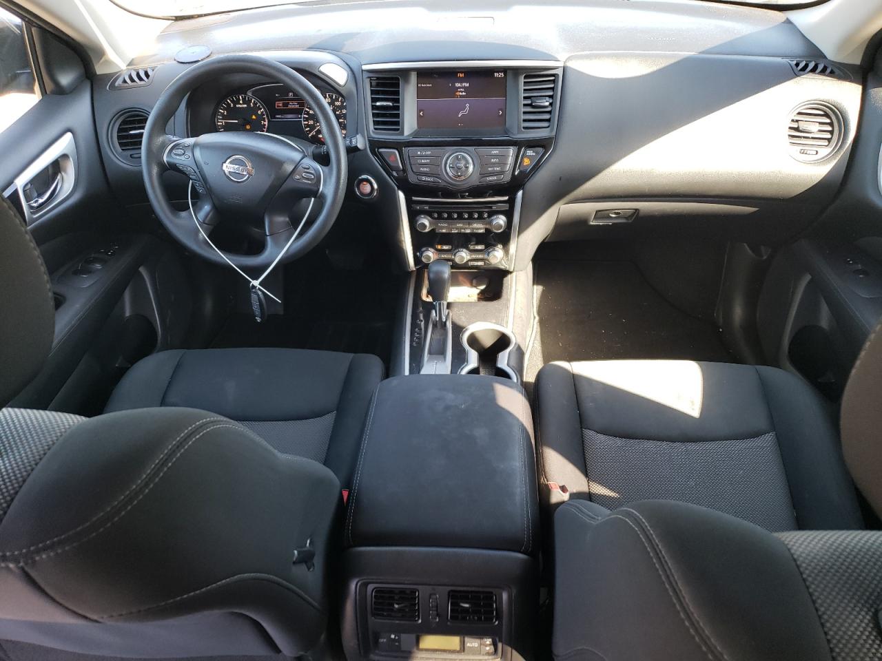 2017 Nissan Pathfinder S VIN: 5N1DR2MN0HC656231 Lot: 82187745