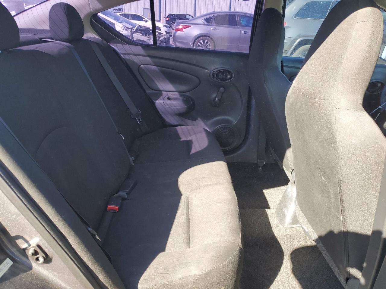 2016 Nissan Versa S VIN: 3N1CN7AP8GL881159 Lot: 84986535