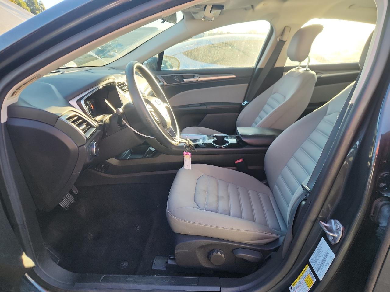 2015 Ford Fusion S Hybrid VIN: 3FA6P0UU8FR132618 Lot: 85319475