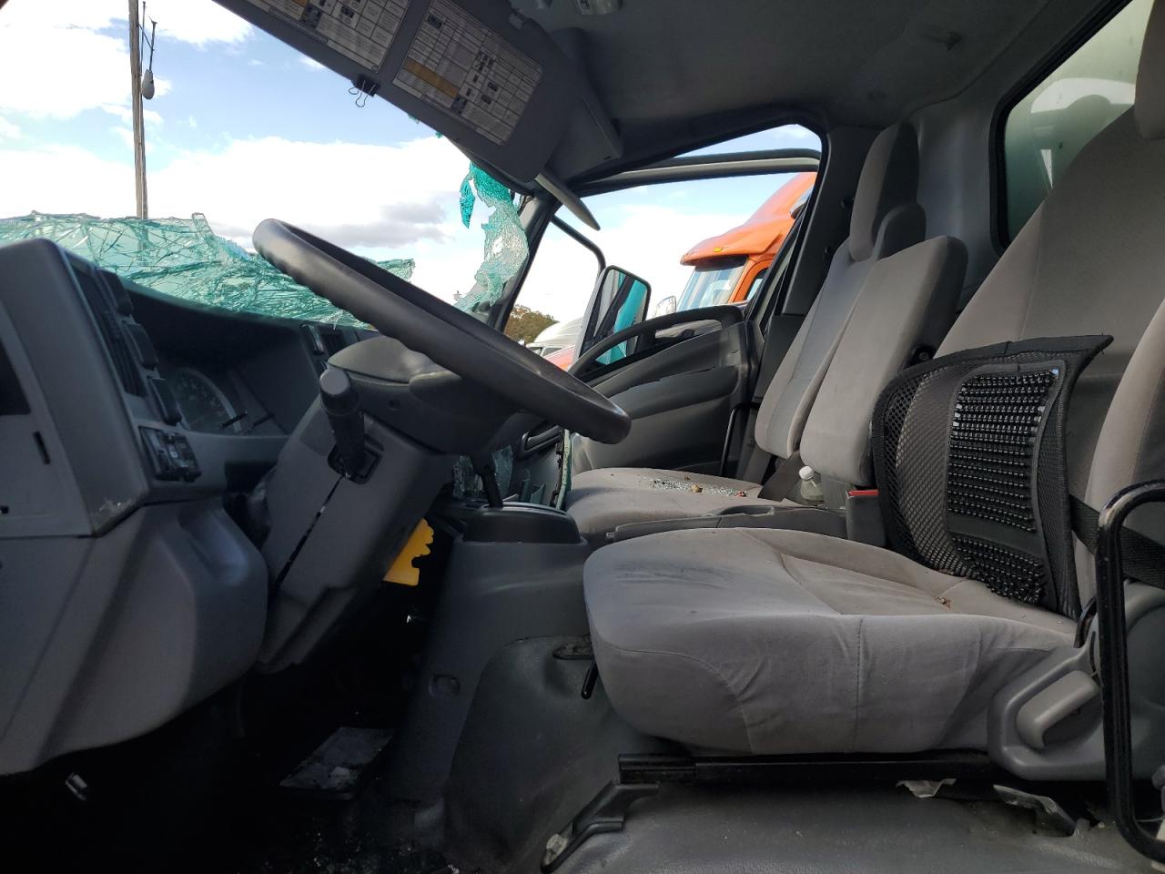 2019 Isuzu Nqr Refrigerated Delivery Truck VIN: JALE5W163K7900266 Lot: 82583935