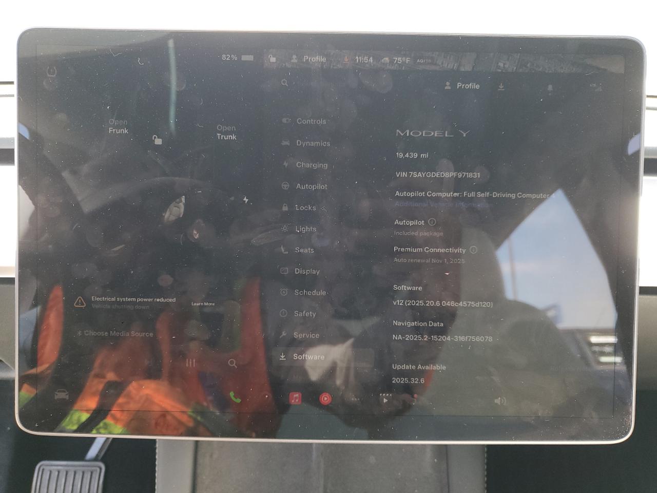 2023 Tesla Model Y VIN: 7SAYGDED8PF971831 Lot: 82273565