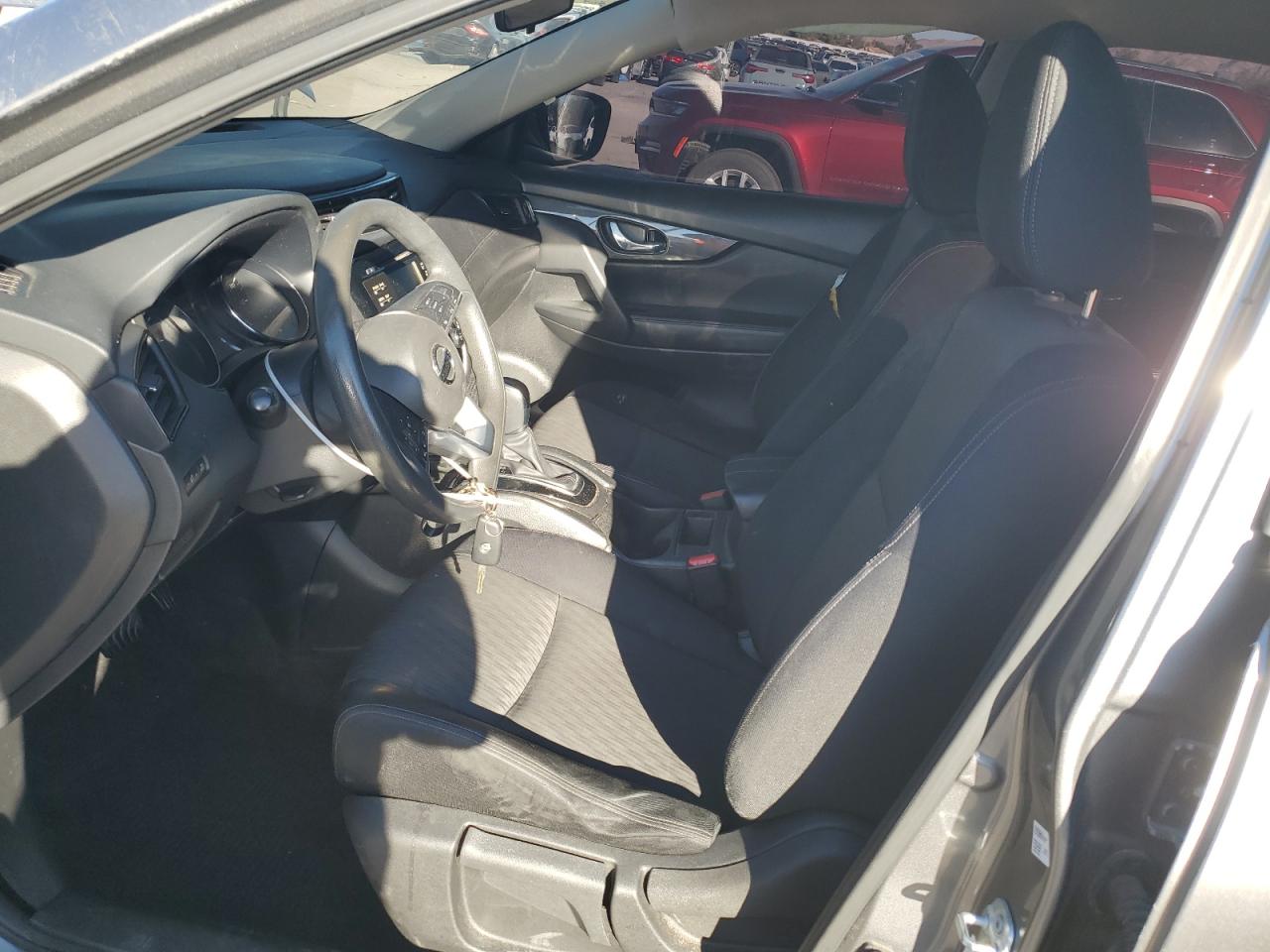 2017 Nissan Rogue S VIN: JN8AT2MT8HW137647 Lot: 85007975