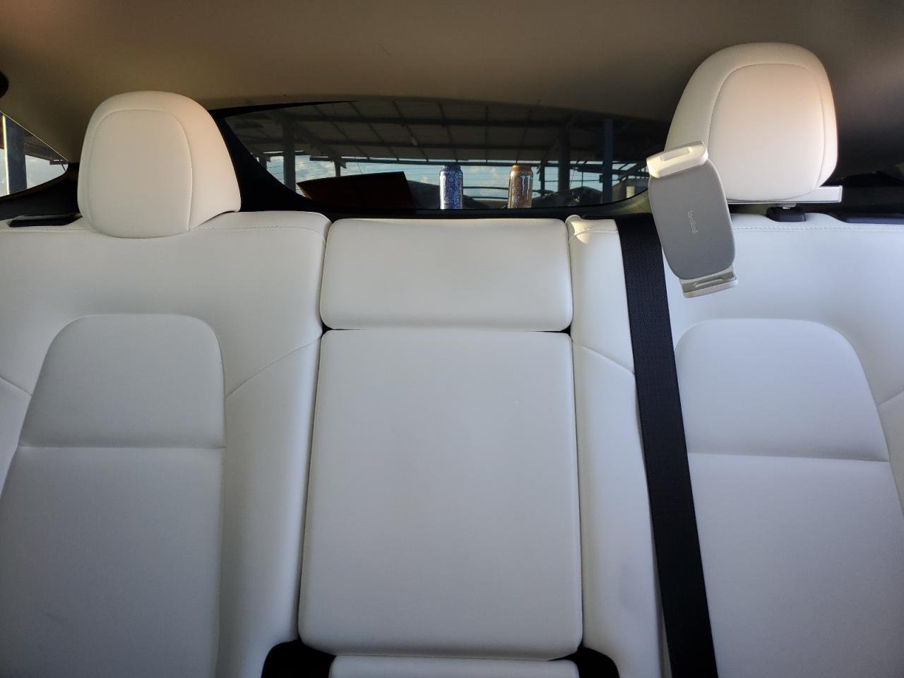 2024 Tesla Model Y VIN: 7SAYGDEF8RF050312 Lot: 84972955