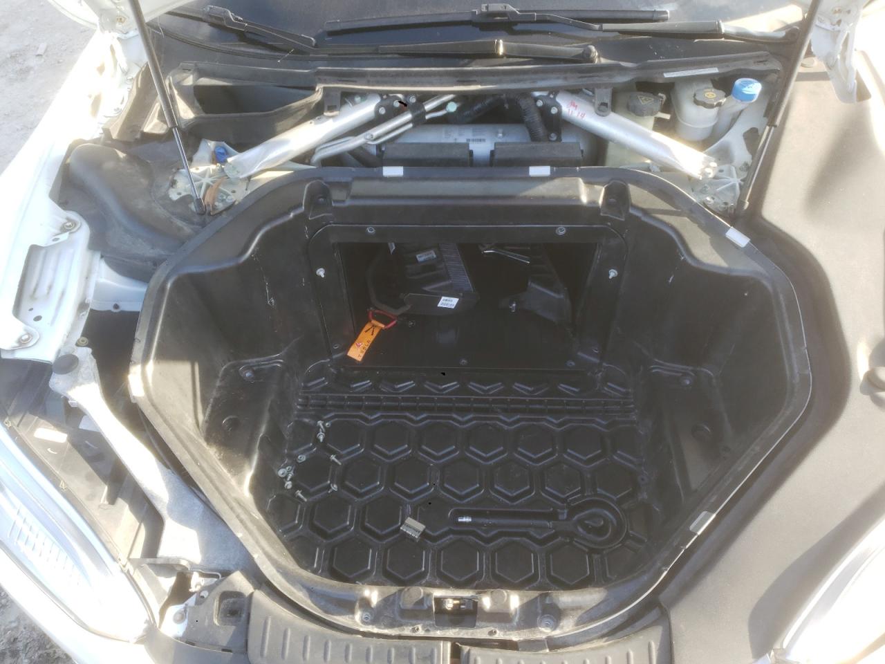 2013 Tesla Model S VIN: 5YJSA1DP6DFP20512 Lot: 89699265