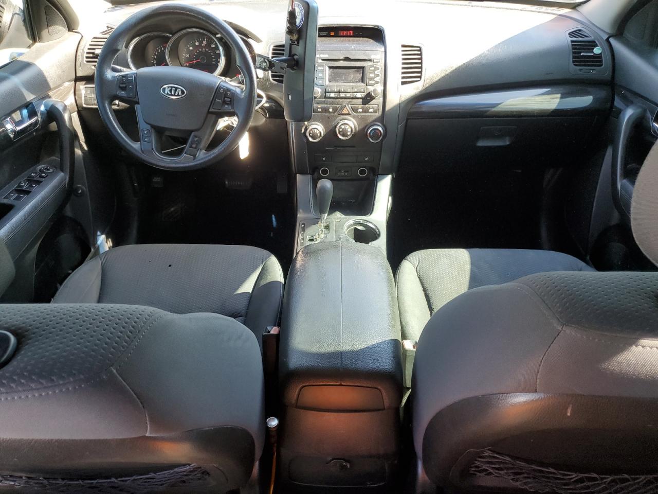 2011 Kia Sorento Base VIN: 5XYKT3A15BG085603 Lot: 85879525