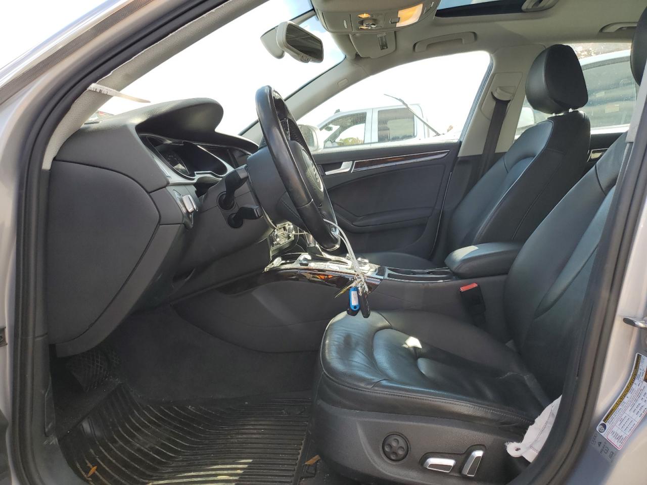 2016 Audi A4 Premium Plus S-Line VIN: WAUFFAFL8GN001570 Lot: 90943315