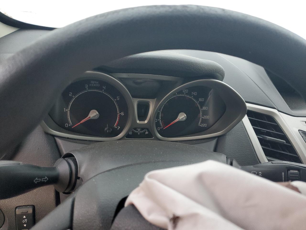 2013 Ford Fiesta Se VIN: 3FADP4EJ3DM157326 Lot: 84955475