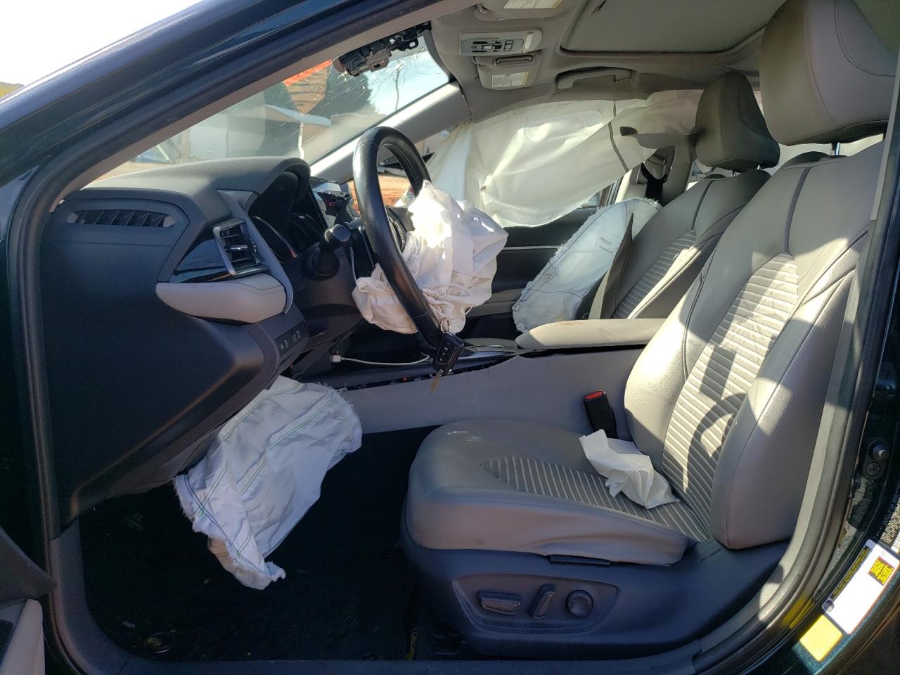 2021 Toyota Camry Se VIN: 4T1G11AK2MU435694 Lot: 81957675