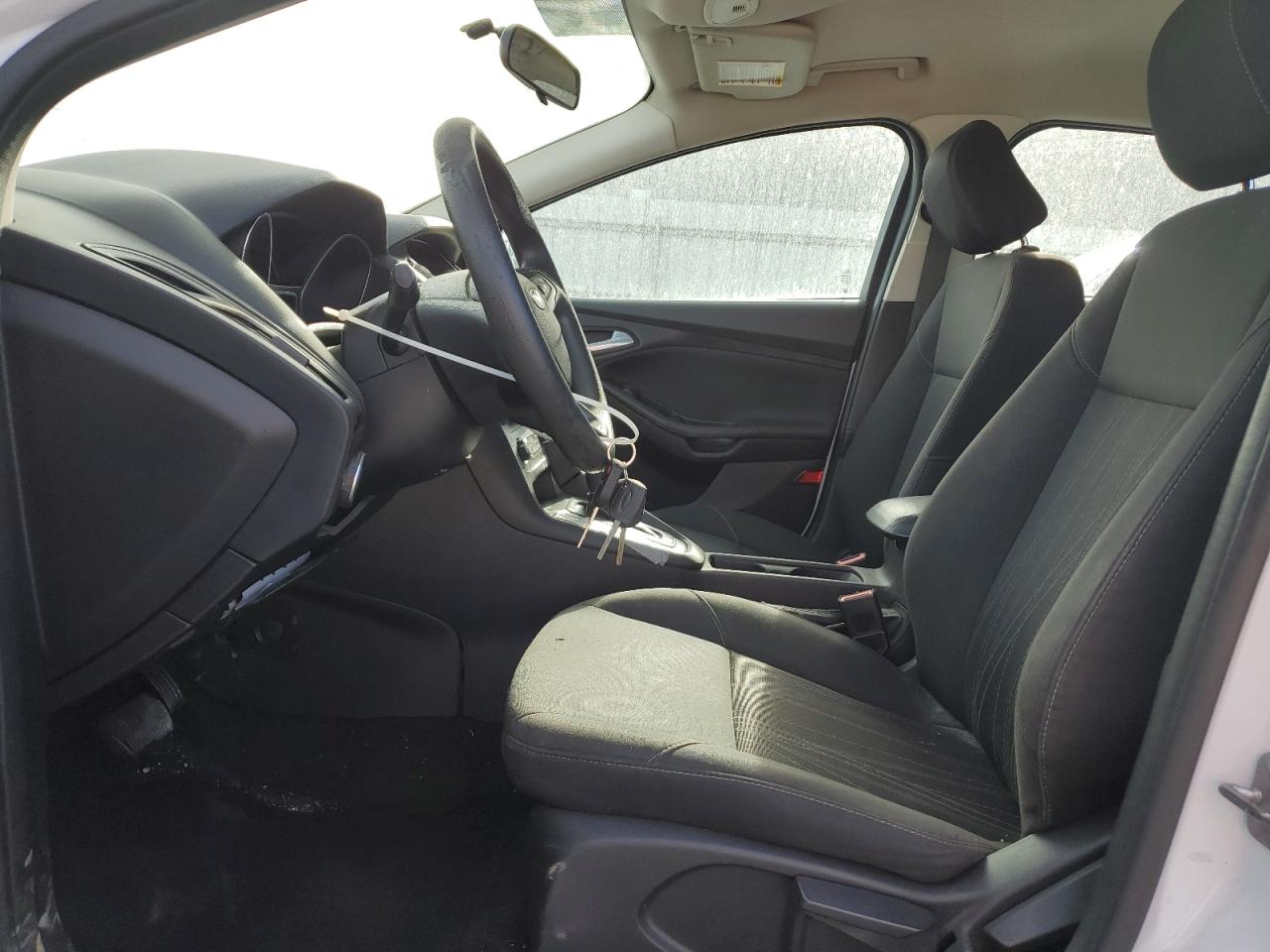 2016 Ford Focus Se VIN: 1FADP3K29GL325175 Lot: 84707935