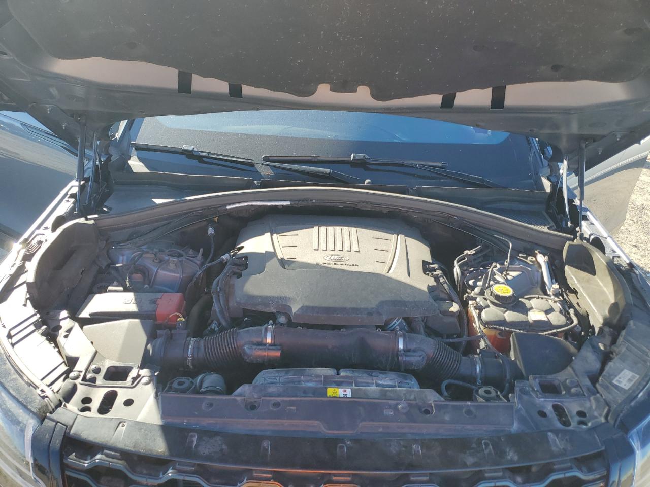 2018 Land Rover Range Rover Velar R-Dynamic Se VIN: SALYL2RV3JA759816 Lot: 82346405