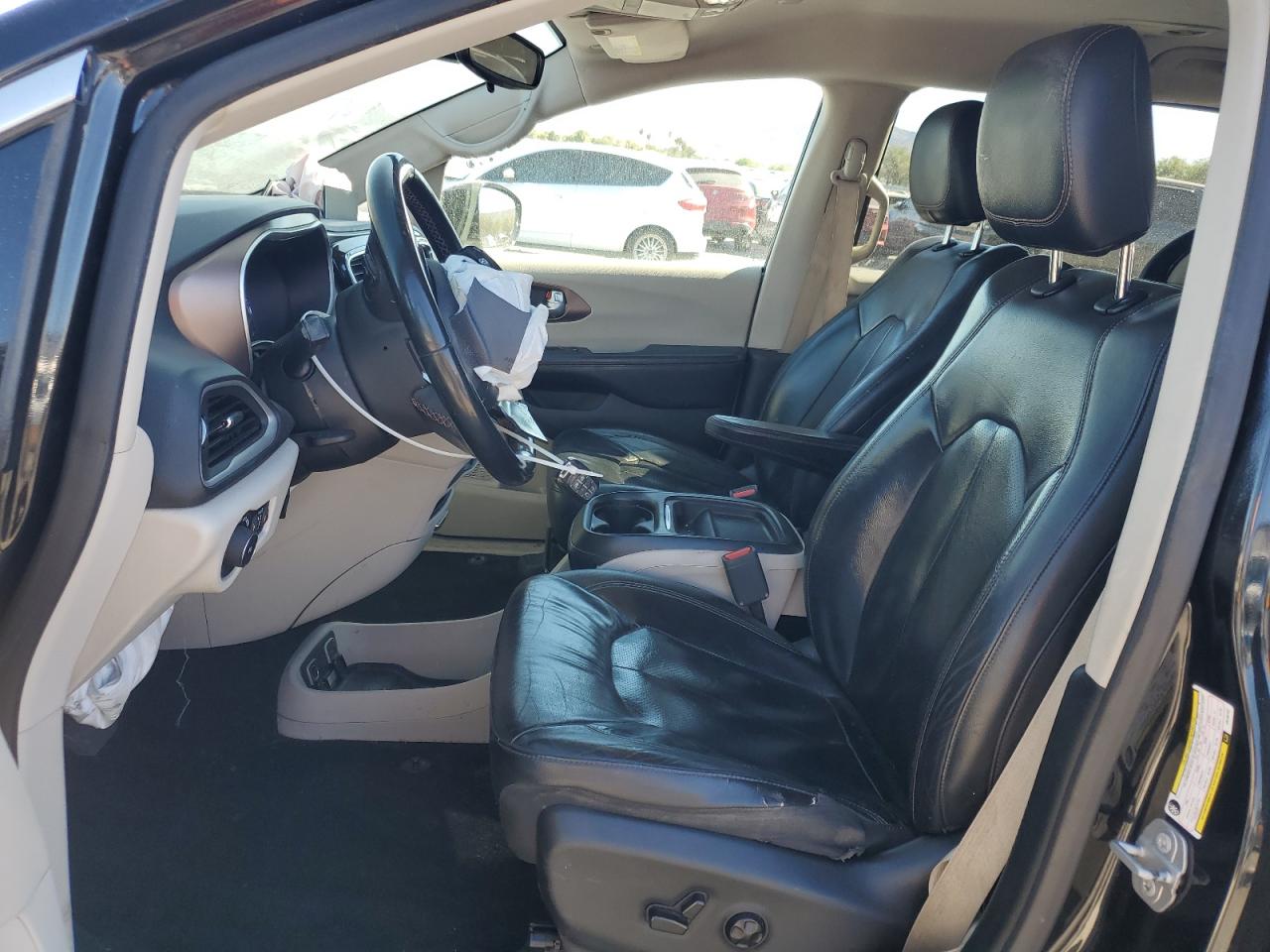 2018 Chrysler Pacifica Touring L VIN: 2C4RC1BG1JR186167 Lot: 89911955