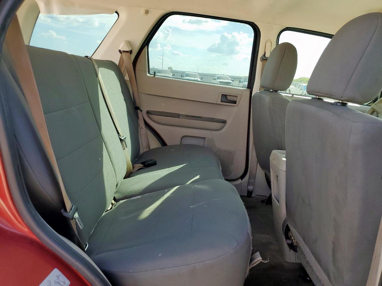 2012 Ford Escape Xls VIN: 1FMCU0C70CKC43368 Lot: 86072425