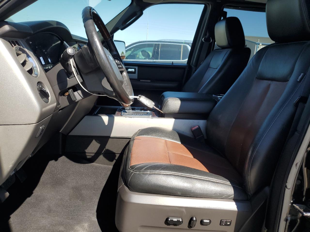 2007 Ford Expedition Limited VIN: 1FMFU20587LA87799 Lot: 84781845