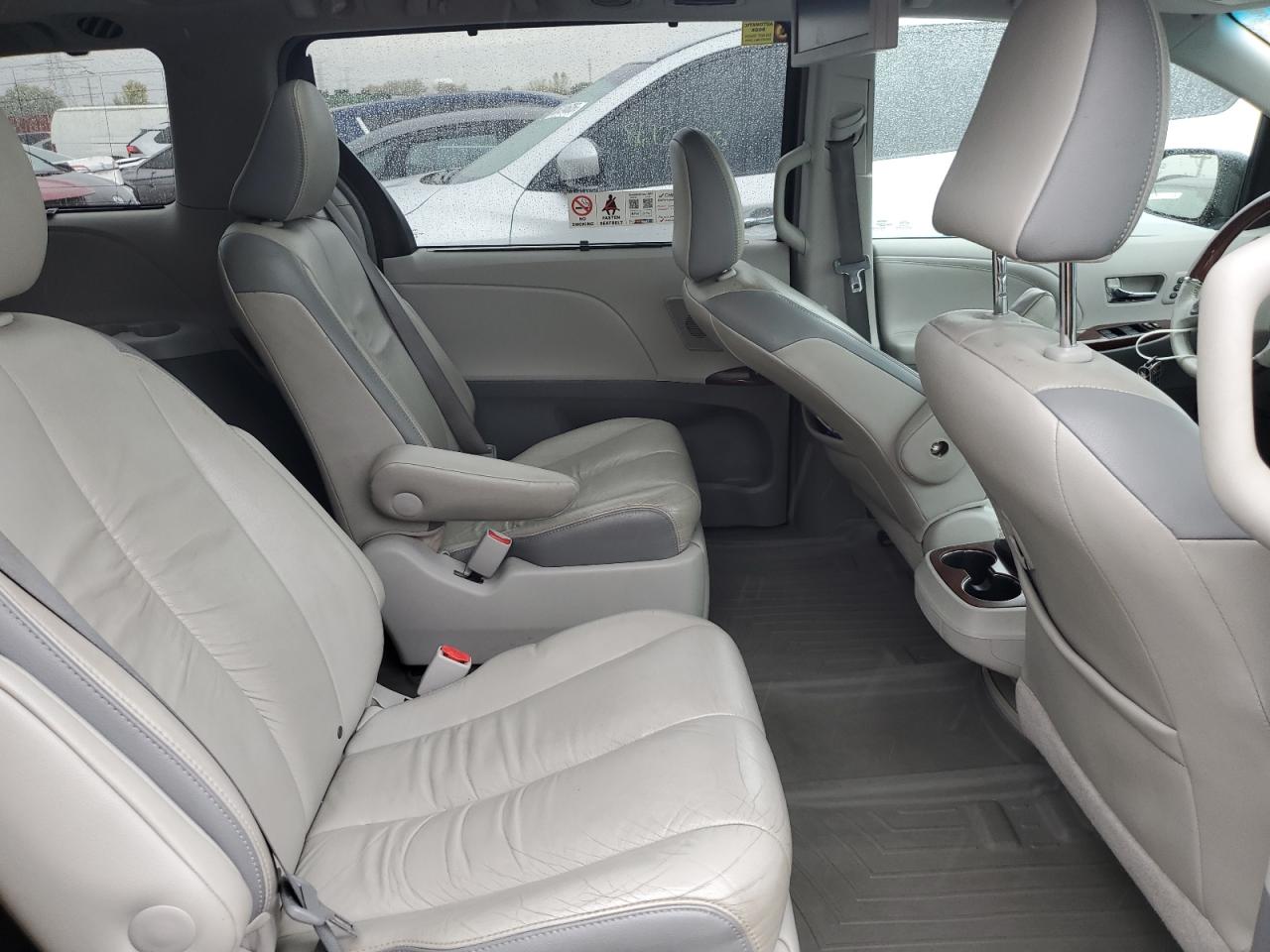 2012 Toyota Sienna Xle VIN: 5TDDK3DC2CS032595 Lot: 85866935