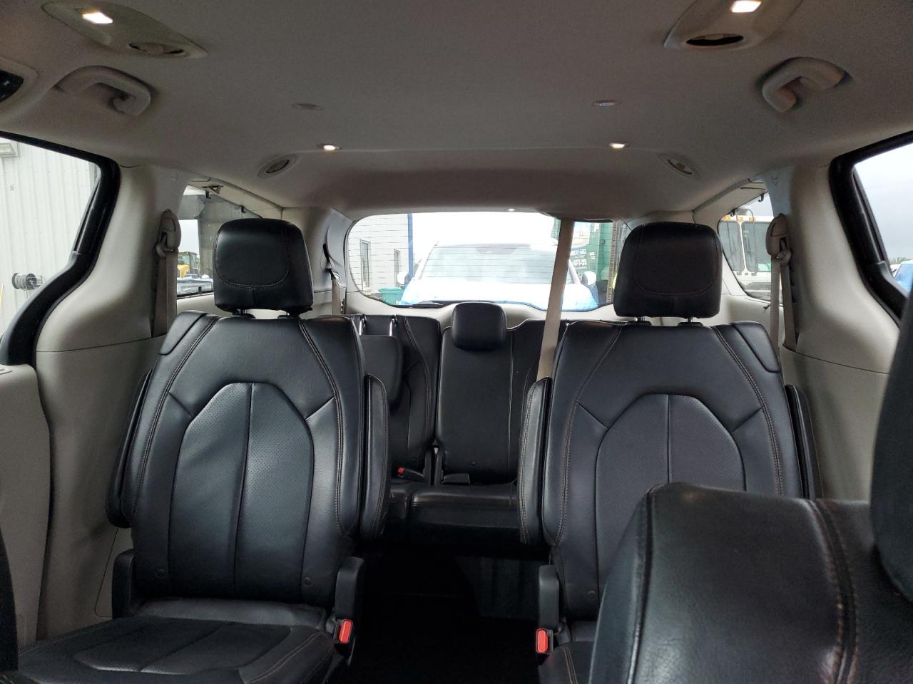 2018 Chrysler Pacifica Touring L VIN: 2C4RC1BG6JR119290 Lot: 85492175