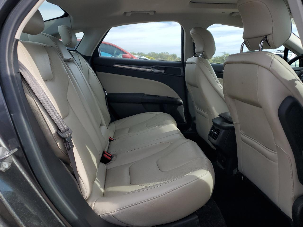 2015 Ford Fusion Titanium Hev VIN: 3FA6P0RU1FR135210 Lot: 82242475