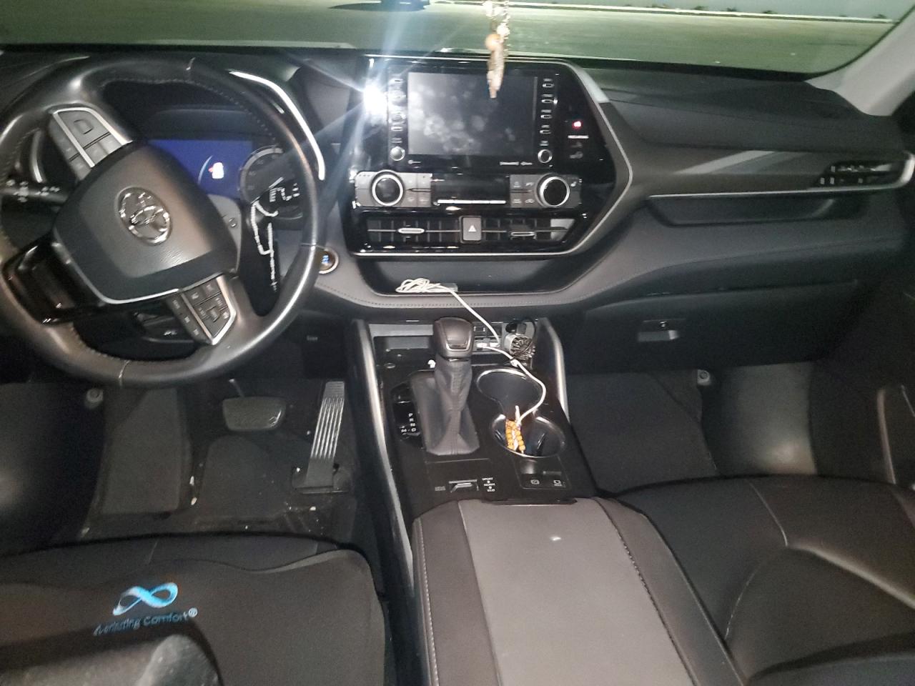 2020 Toyota Highlander VIN: 506802 Lot: 86750085