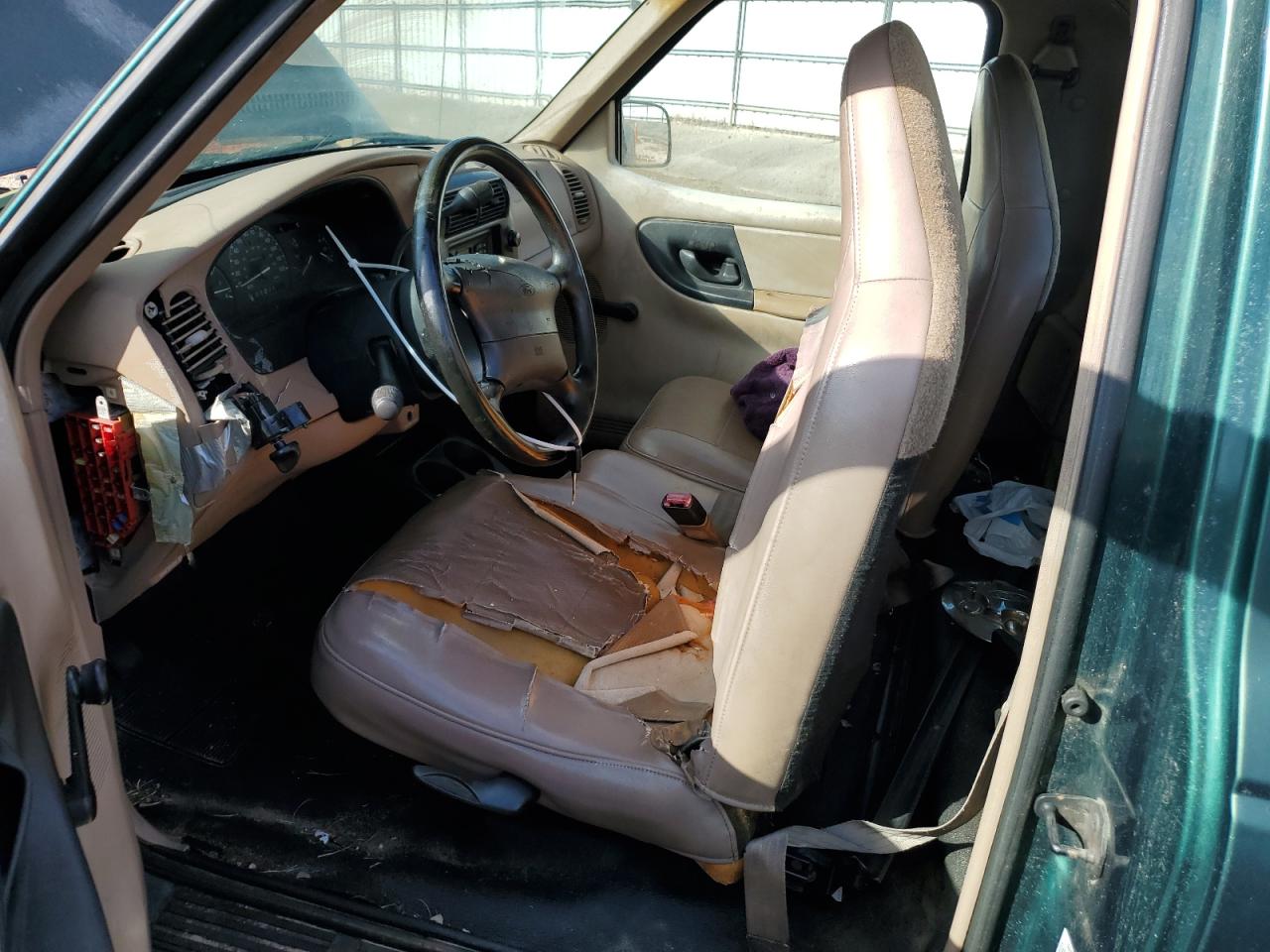 1999 Ford Ranger VIN: 1FTYR10V4XTA84276 Lot: 89932915