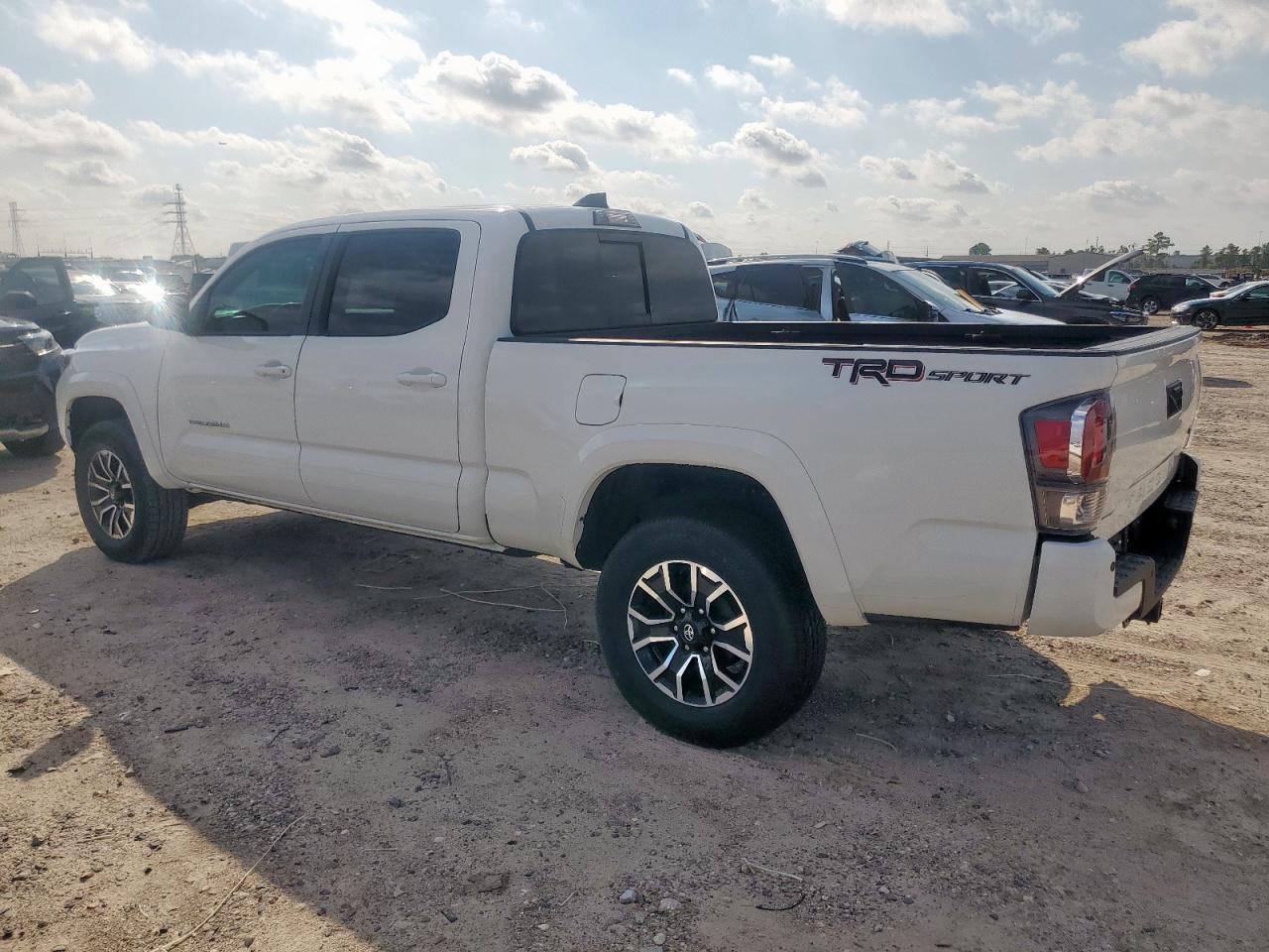 2022 Toyota Tacoma Double Cab white null gas 3TMBZ5DN5NM036546 photo #3