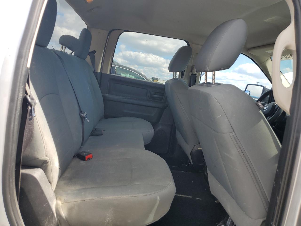 2015 Ram 1500 St VIN: 1C6RR6KT5FS675984 Lot: 90242015