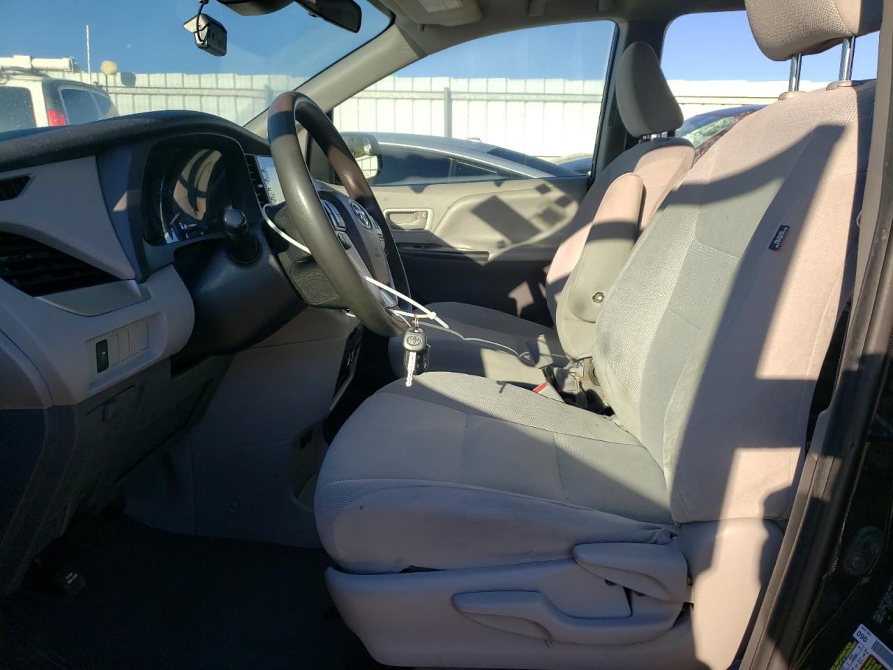 2020 Toyota Sienna L VIN: 5TDZZ3DCXLS087474 Lot: 82320605