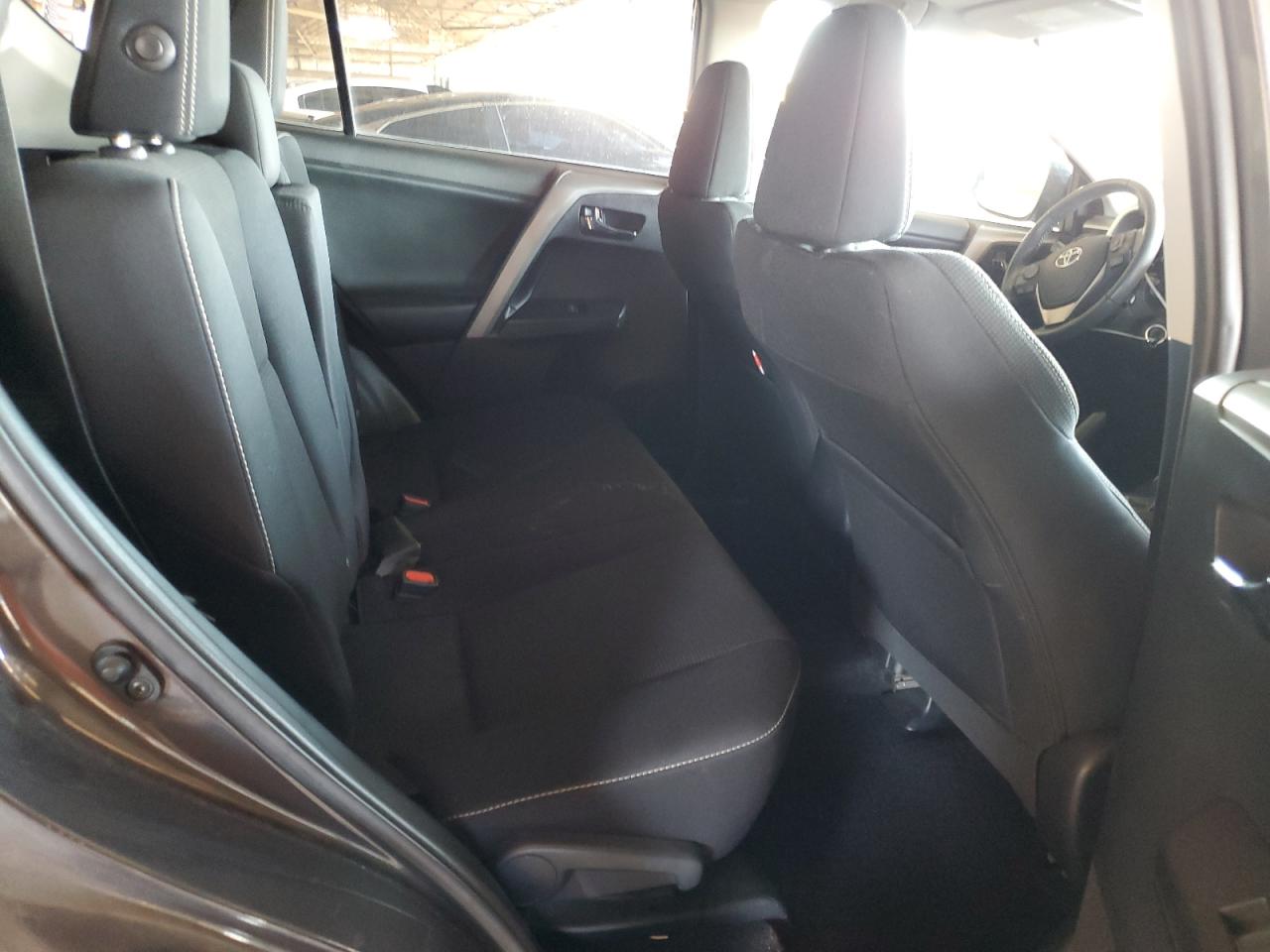 2017 Toyota Rav4 Xle VIN: 2T3RFREV3HW641794 Lot: 84955575