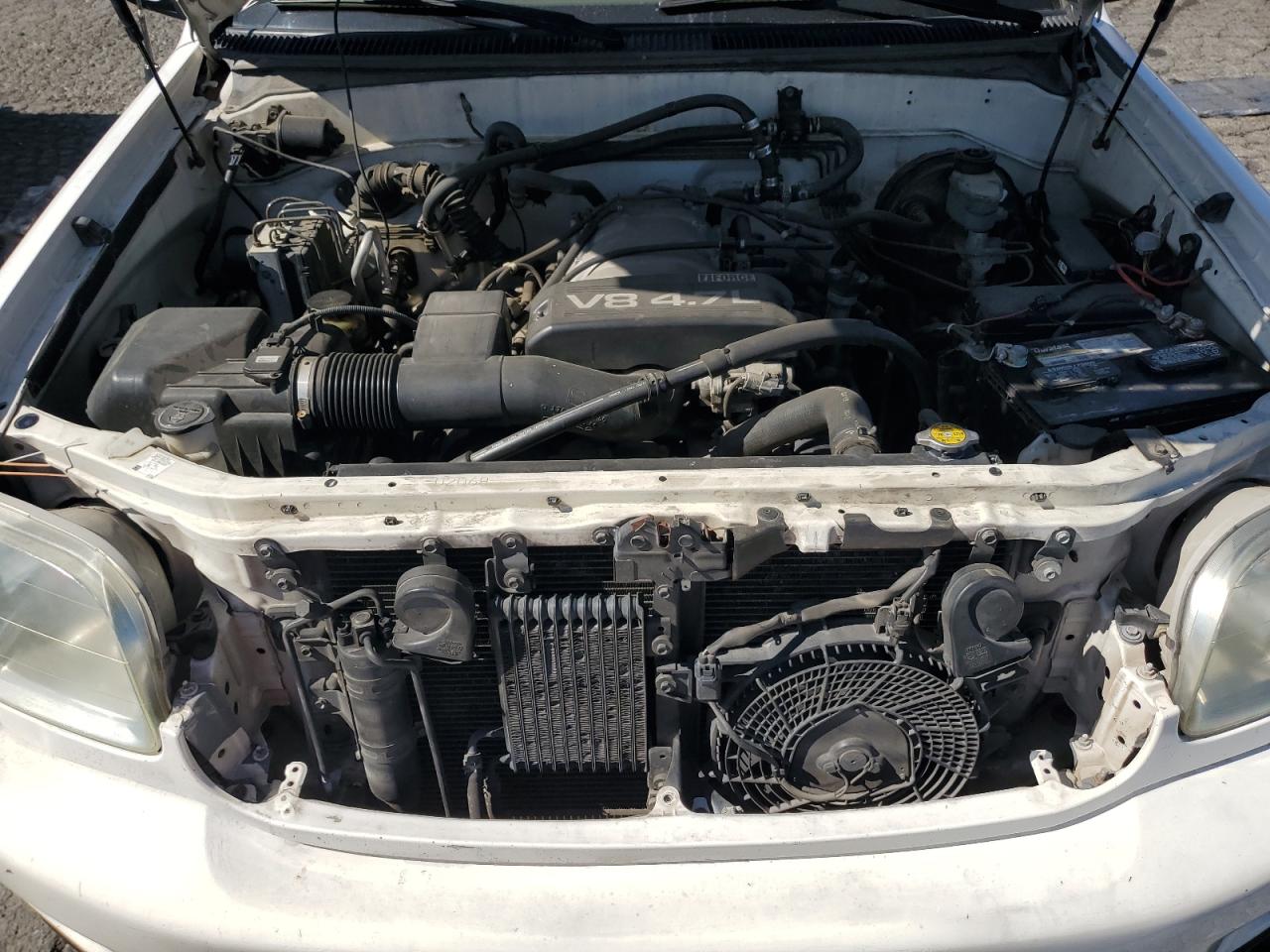 2002 Toyota Sequoia Limited VIN: 5TDZT38A12S088733 Lot: 84058705
