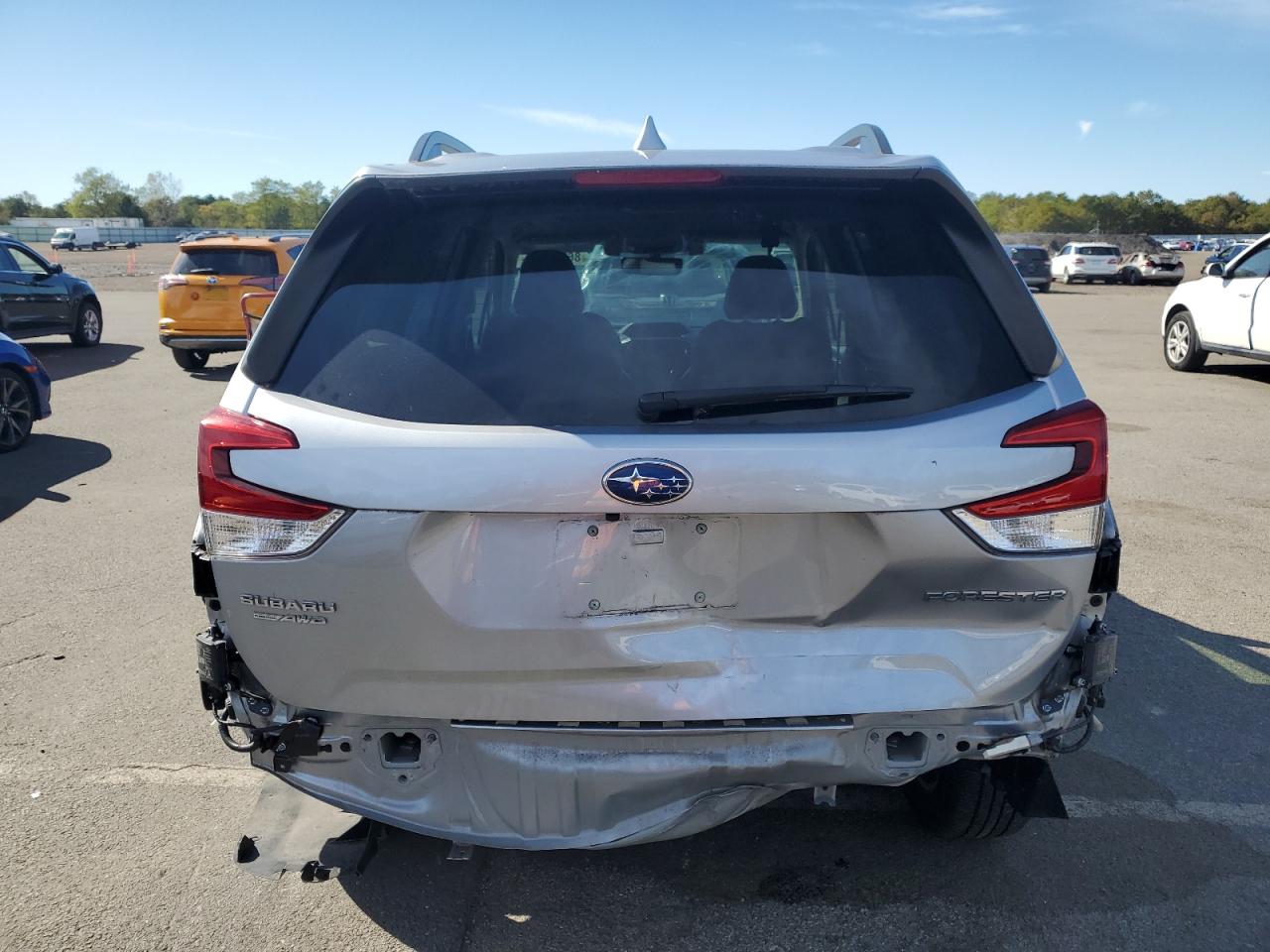 2021 Subaru Forester Limited VIN: JF2SKAUC9MH573677 Lot: 86765345